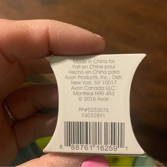 Avon Monarch petals earrings silvertone from Signature Collection NIB - Picture 5 of 5